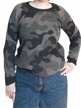 Arizona Jean Co Camouflage Knit Crewneck Sweater - Size M